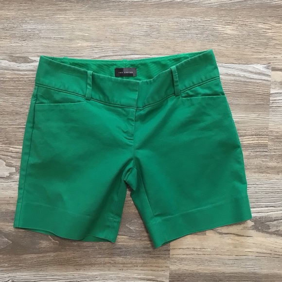 The Limited Green Low Rise Chino Shorts 0 - Picture 1 of 9